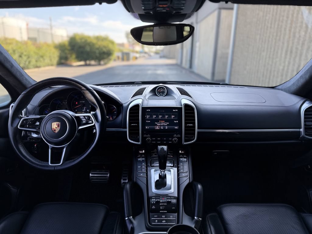 Used 2017 Porsche Cayenne GTS AWD/4WD image 19