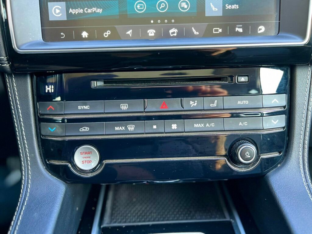 Used 2017 Jaguar F-PACE S image 29