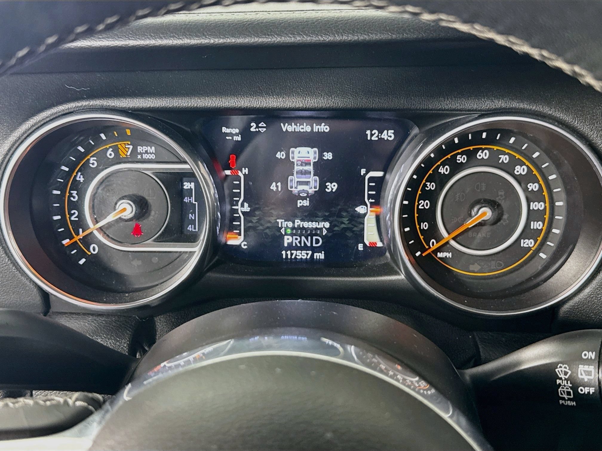 Used 2018 Jeep Wrangler Unlimited Sahara w/ Uconnect 4C Nav & Sound Group AWD/4WD image 14