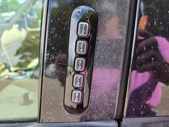 Used 2010 Ford Explorer Eddie Bauer RWD image 11