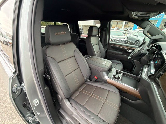 New 2026 Chevrolet Silverado 2500 High Country w/ LPO, Dark Essentials Package AWD/4WD image 46