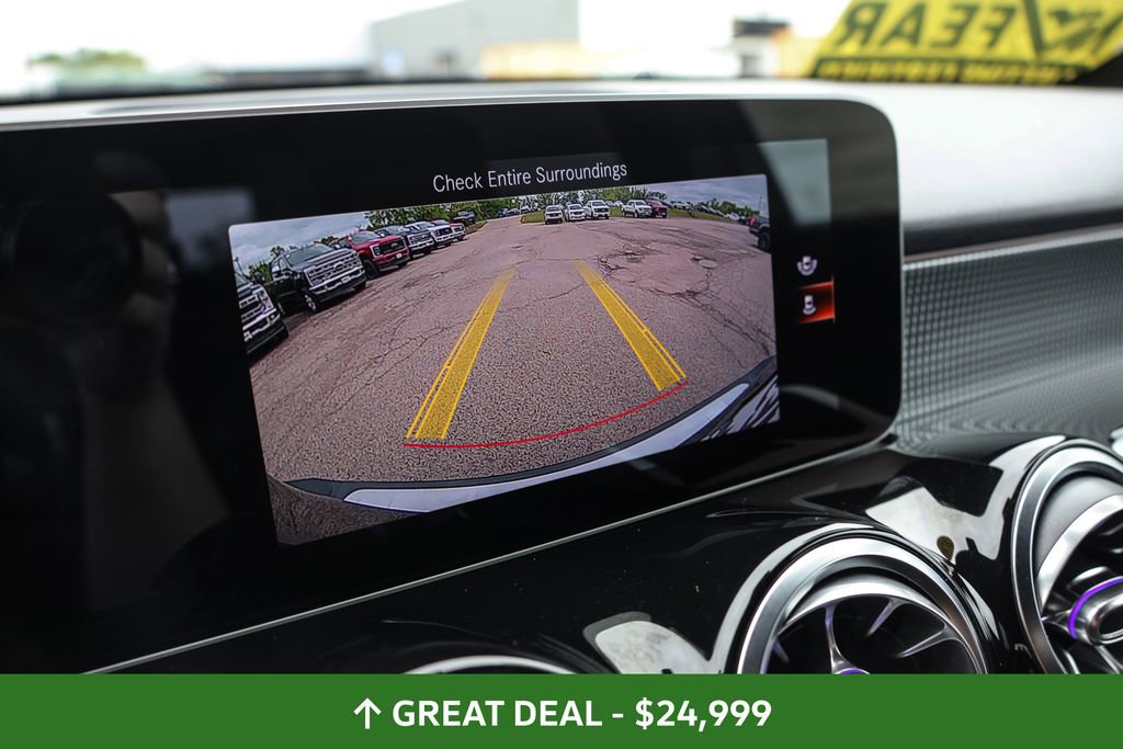 Used 2021 Mercedes-Benz GLB 250 image 47