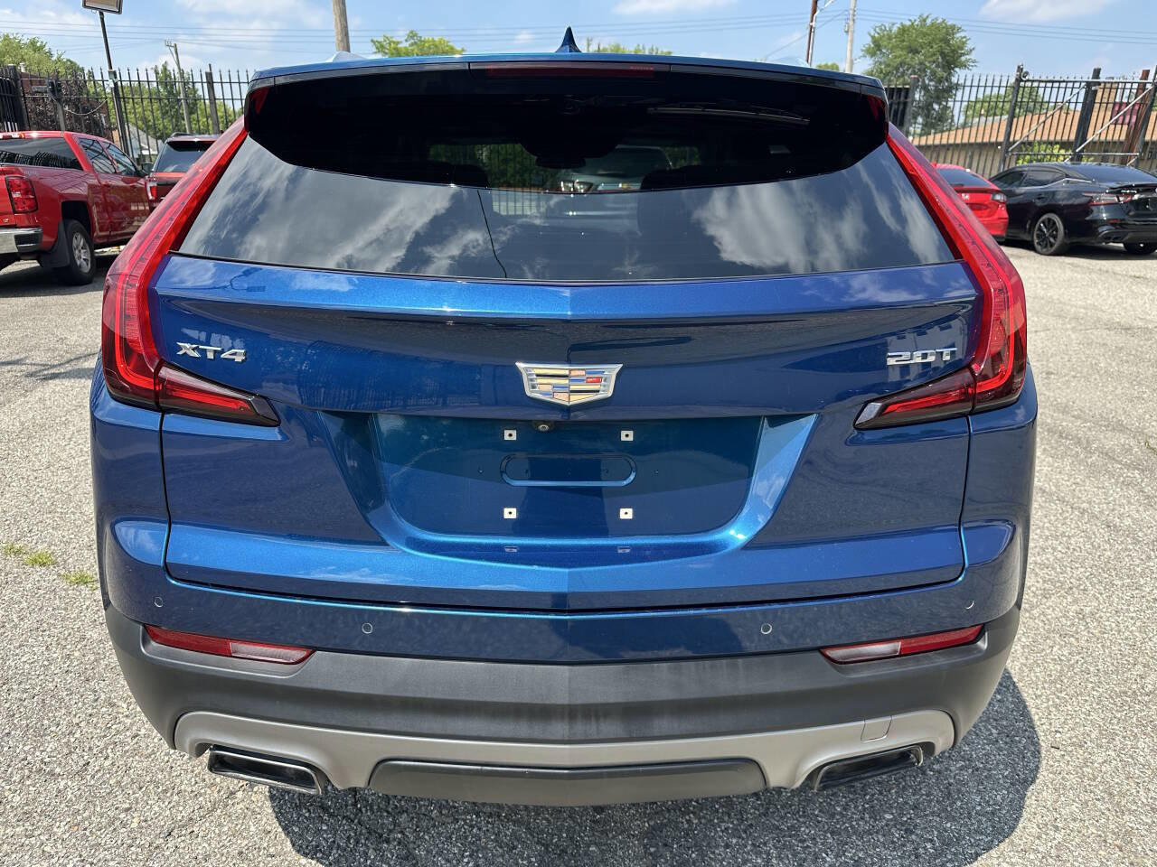 Used 2019 Cadillac XT4 Premium Luxury w/ Cold Weather Package image 6