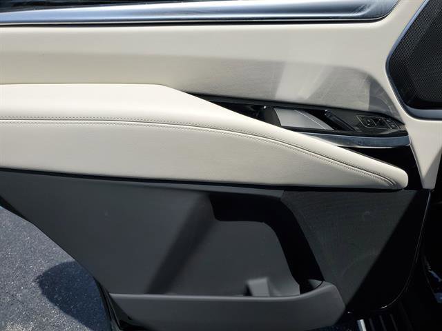 Used 2026 Cadillac Escalade Sport w/ LPO, ONYX Package image 17