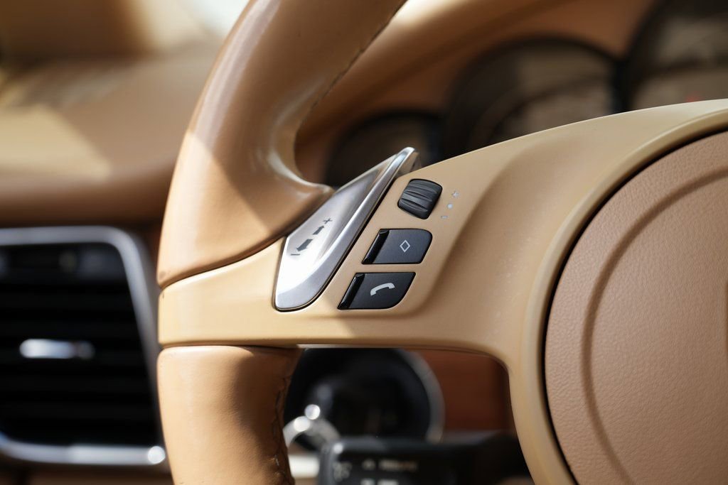Used 2013 Porsche Panamera image 44