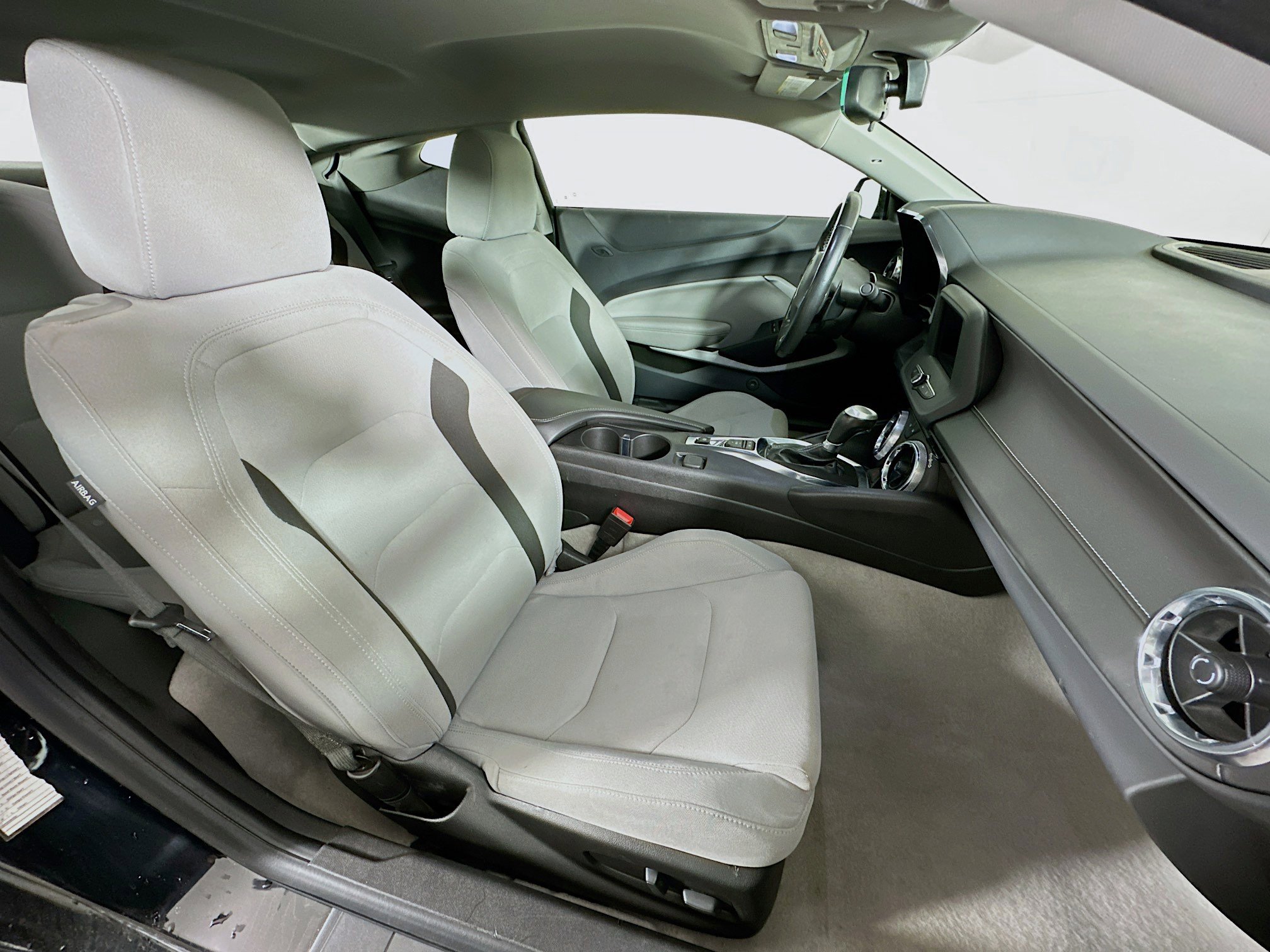 Used 2023 Chevrolet Camaro LT image 25