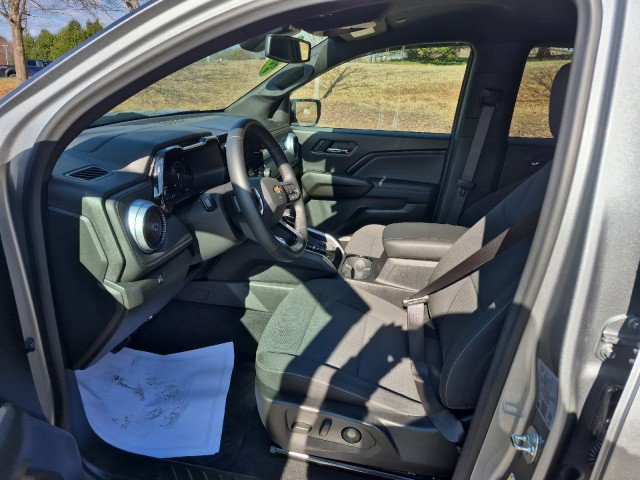 Used 2024 Chevrolet Colorado LT w/ LT Convenience Package II image 28