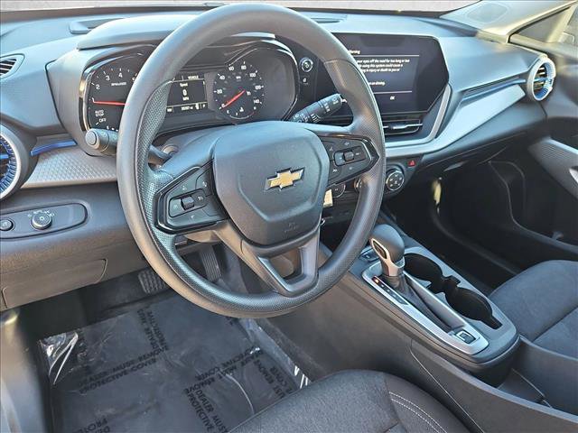 Used 2024 Chevrolet Trax LS image 10