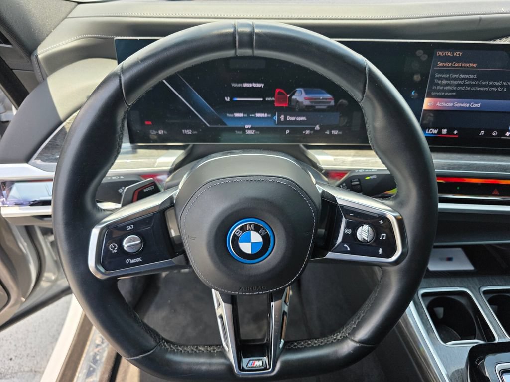 Used 2023 BMW i7 xDrive60 AWD/4WD image 18