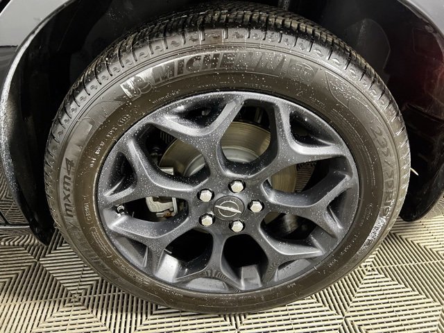 Used 2023 Chrysler 300 Touring L w/ Popular Equipment Group image 27