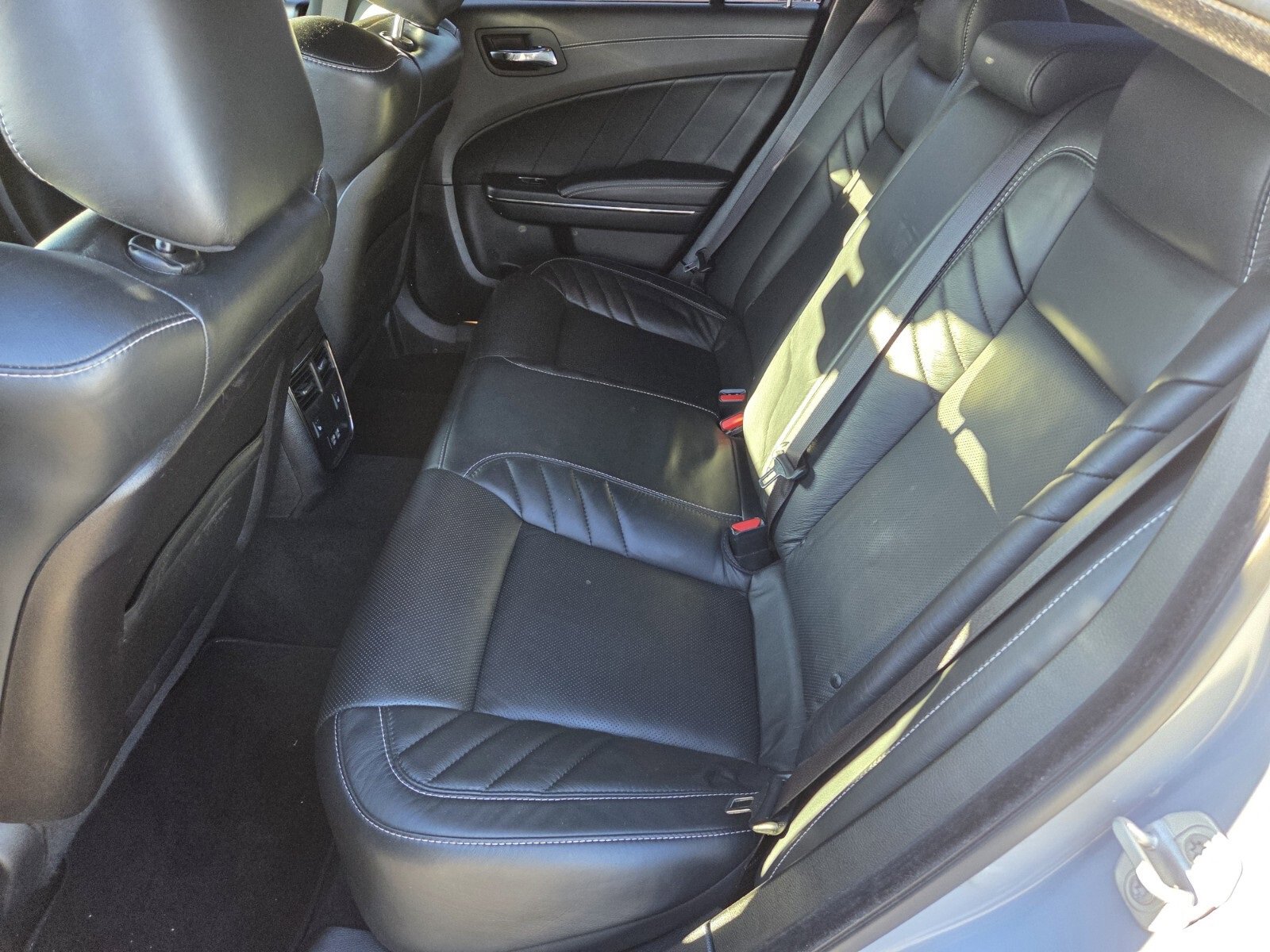 Used 2020 Dodge Charger SRT Hellcat w/ Carbon/Suede Interior Package image 12