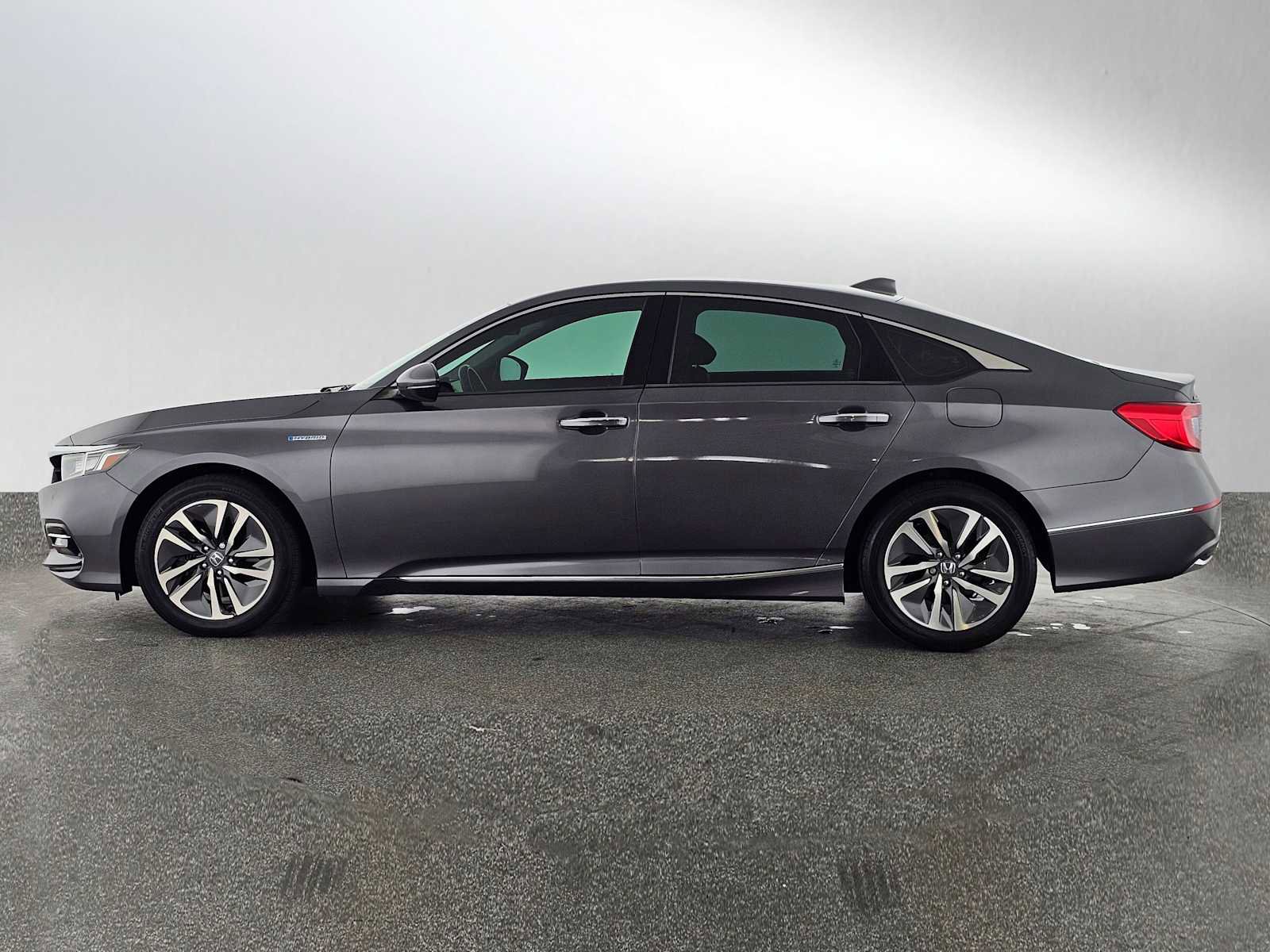 Used 2019 Honda Accord Touring image 6