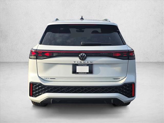 New 2026 Volkswagen Tiguan SEL R-Line image 4