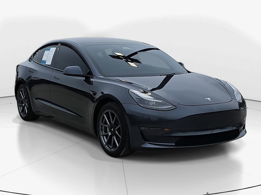 Used 2022 Tesla Model 3 Long Range image 2