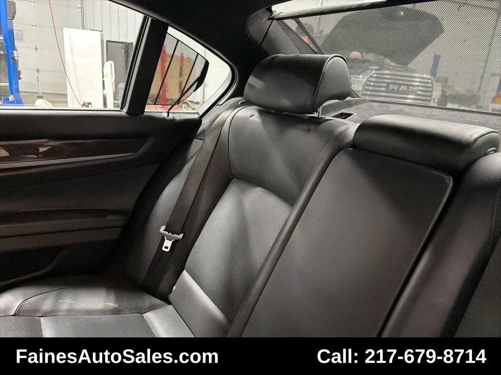 Used 2015 BMW 750Li xDrive 750Li xDrive Sedan 4D image 47