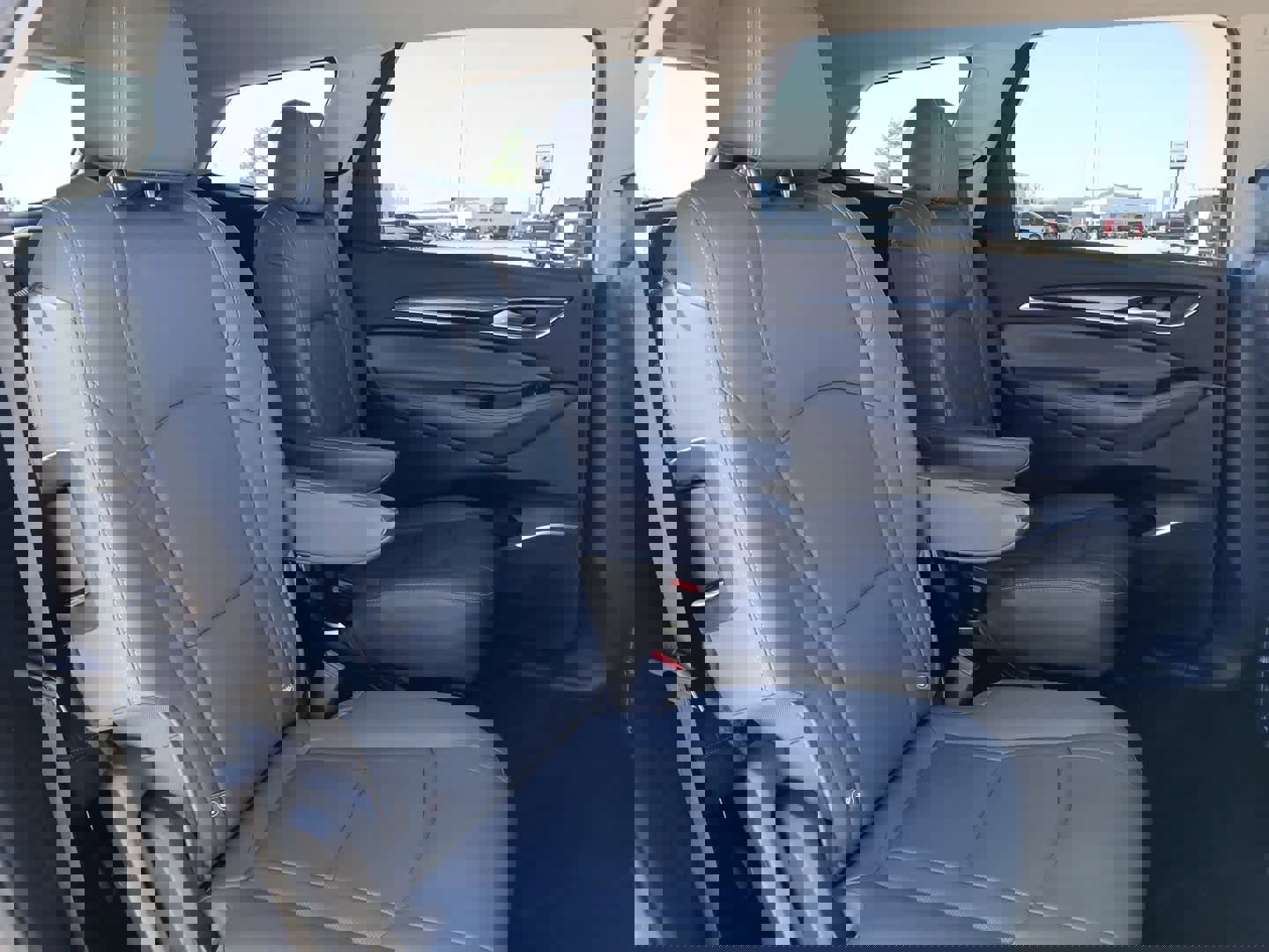 Used 2019 Buick Enclave Essence image 58