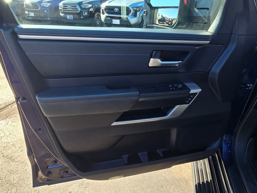 Certified 2023 Toyota Sequoia Platinum image 17