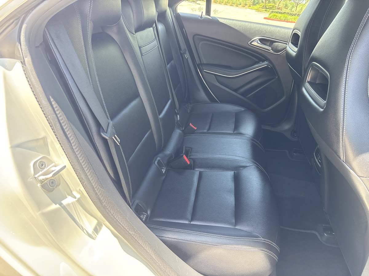 Used 2018 Mercedes-Benz CLA 250 image 14