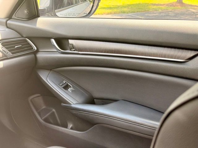 Used 2018 Honda Accord EX-L image 25