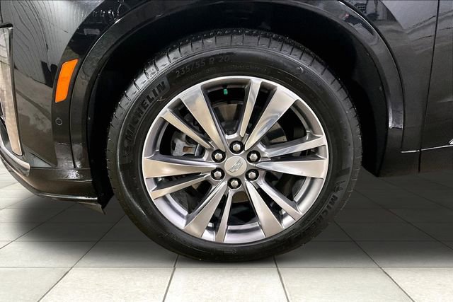 Used 2023 Cadillac XT6 Premium Luxury w/ Technology Package image 9