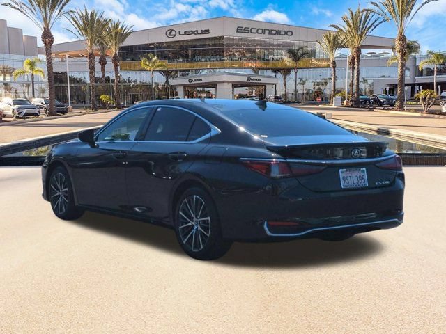 Used 2025 Lexus ES 300h w/ Premium Package FWD image 7