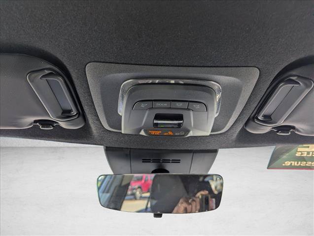 Used 2025 Toyota Corolla Cross AWD Hybrid image 18