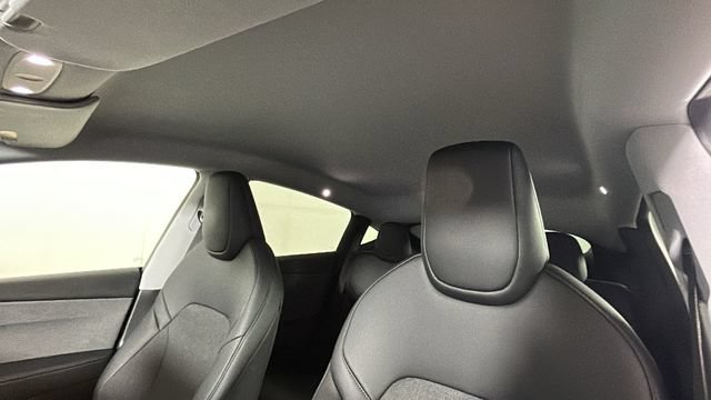 Used 2026 Tesla Model Y 2WD image 11