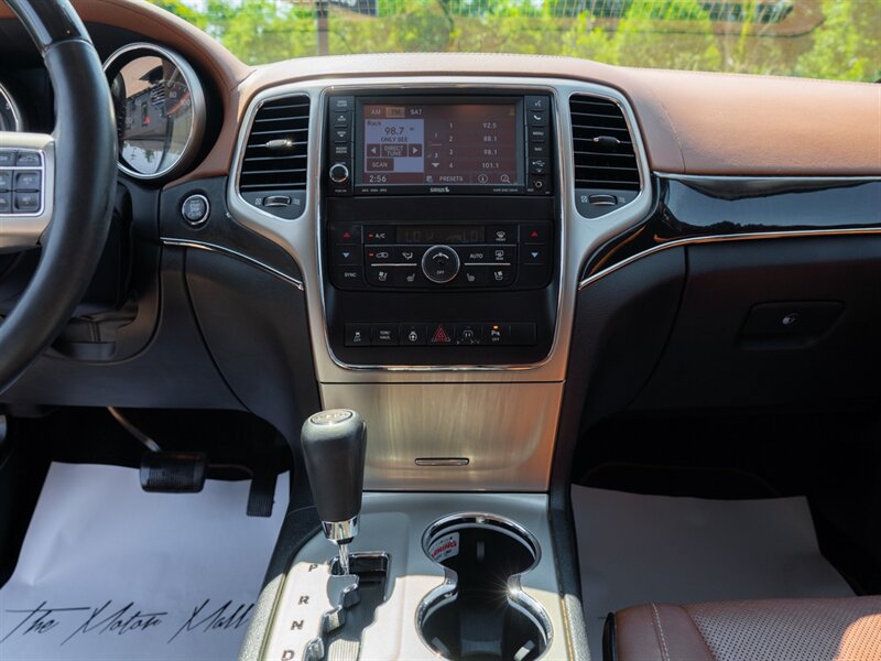 Used 2012 Jeep Grand Cherokee Overland Summit AWD/4WD image 31