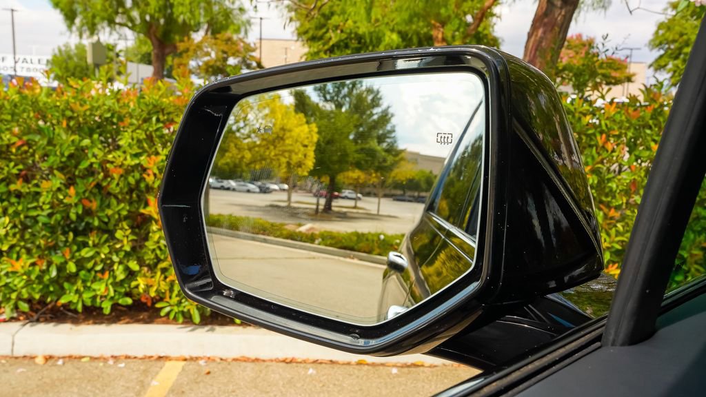 New 2026 Cadillac Escalade IQL Luxury image 18