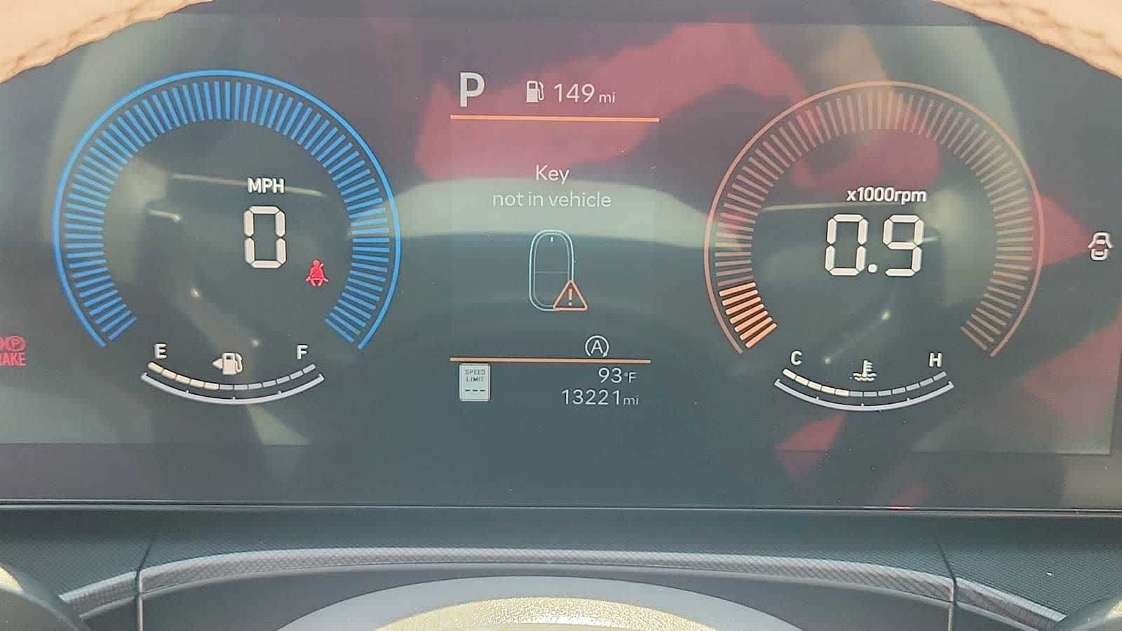 Certified 2025 Hyundai Santa Fe SE FWD image 12