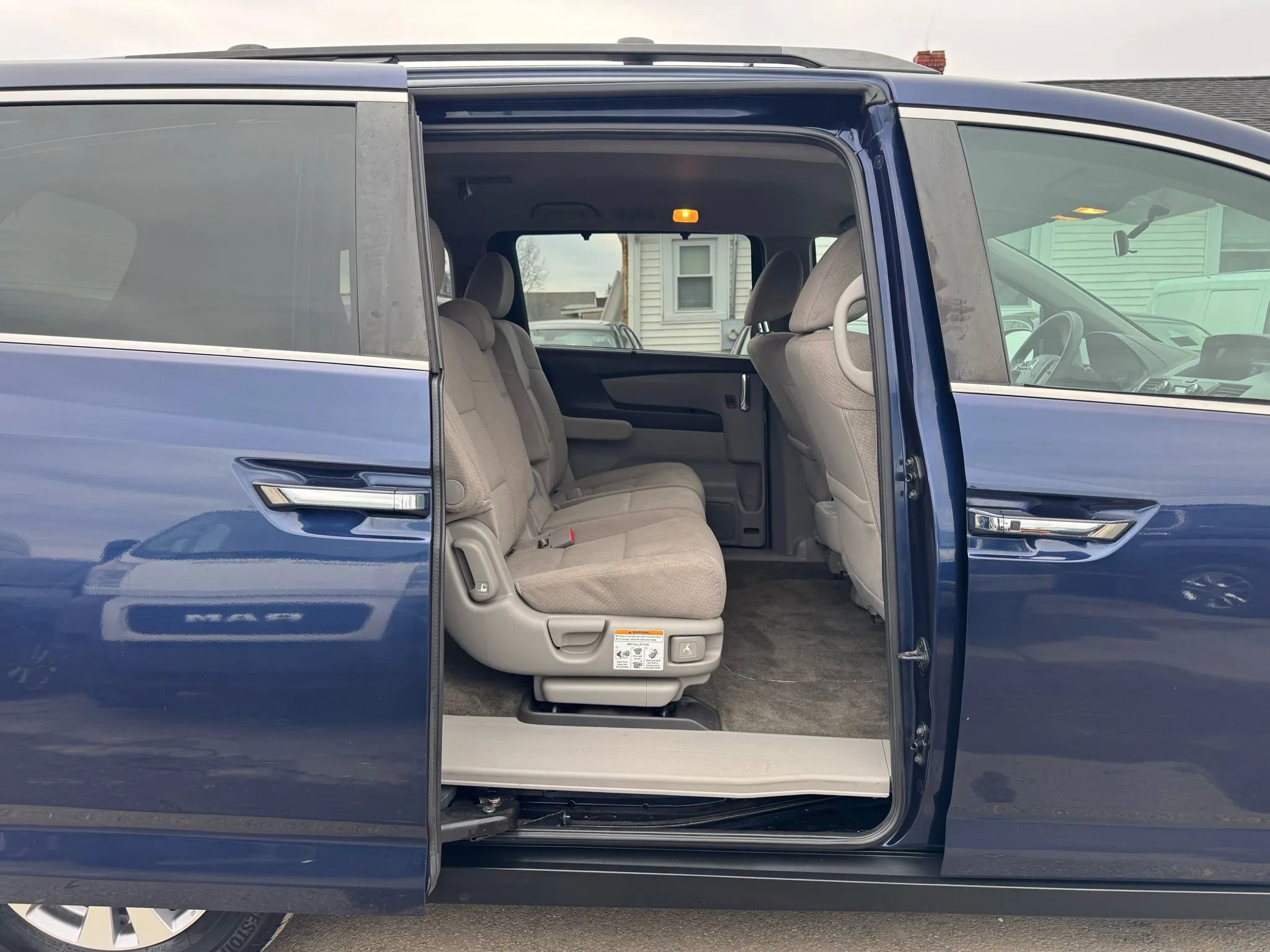 Used 2015 Honda Odyssey EX image 60