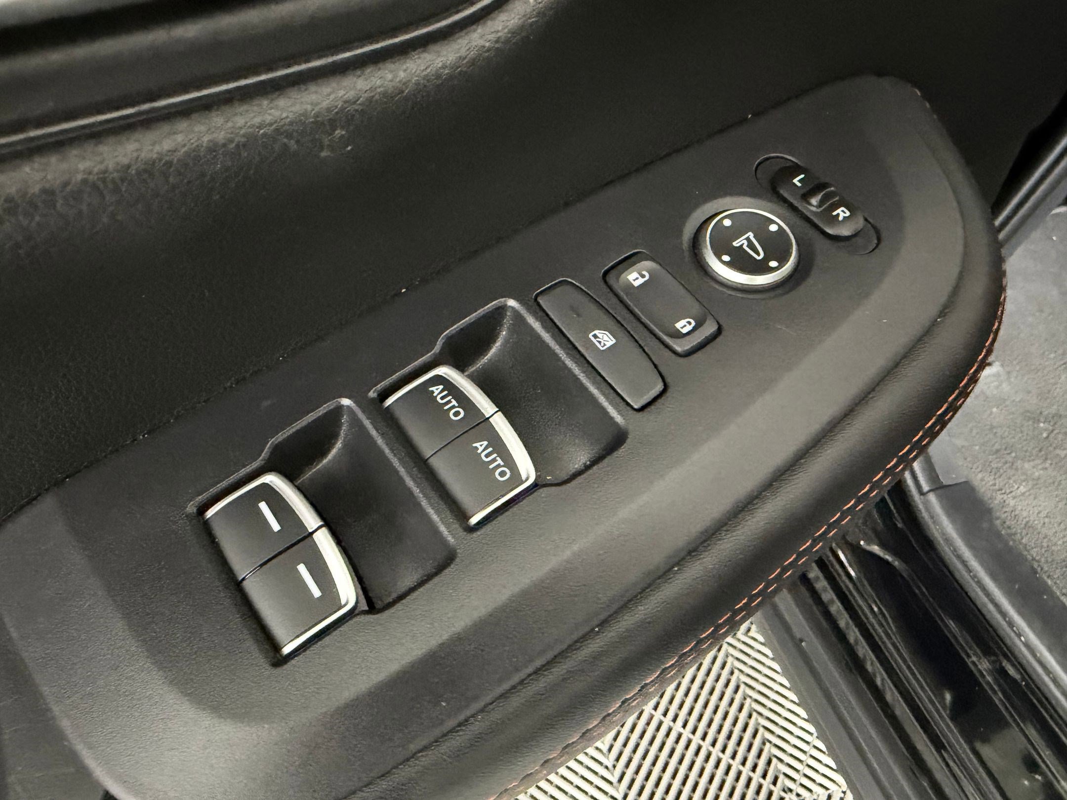 Certified 2025 Honda HR-V Sport image 11