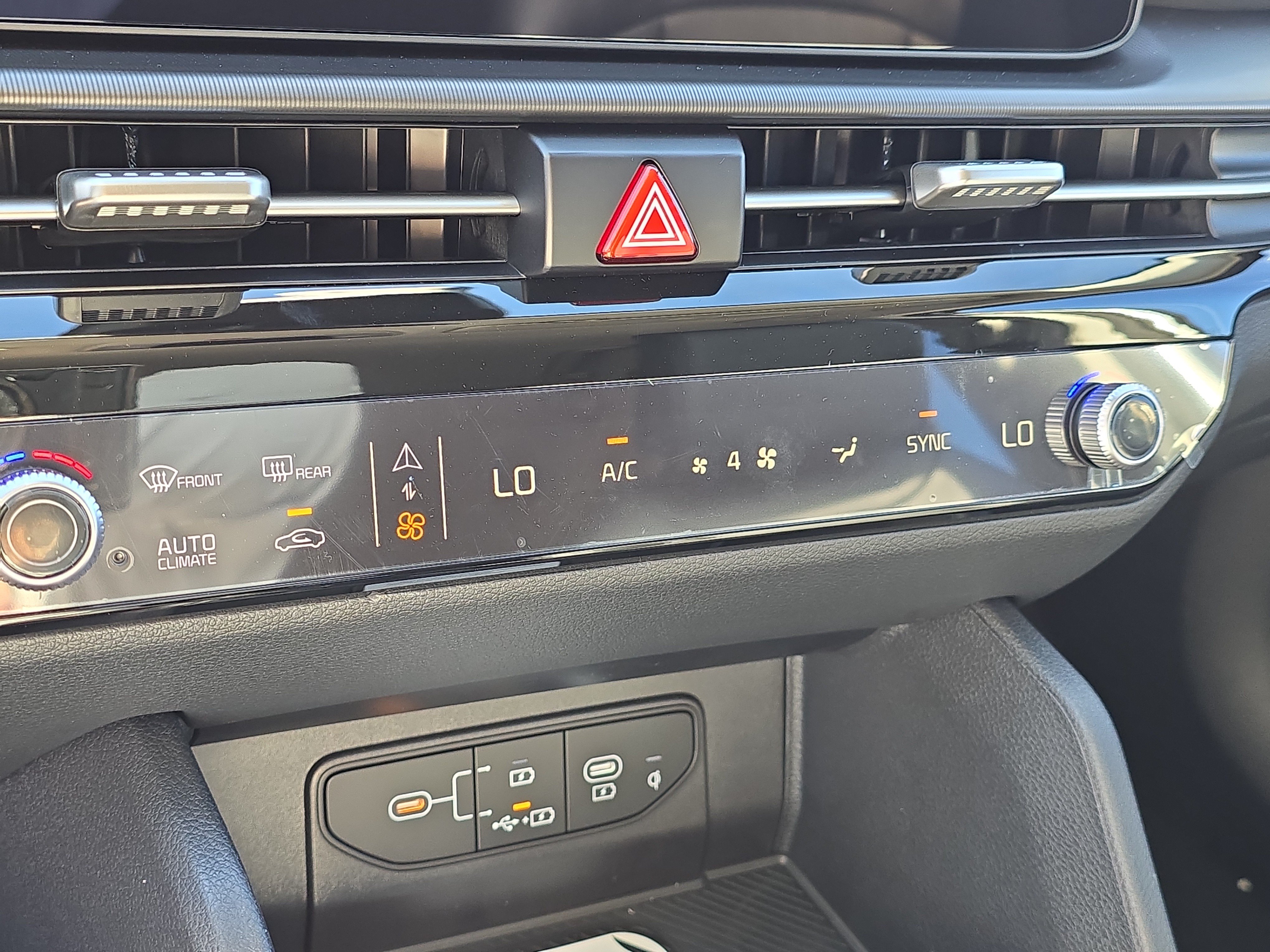 New 2027 Kia Sportage EX FWD image 25