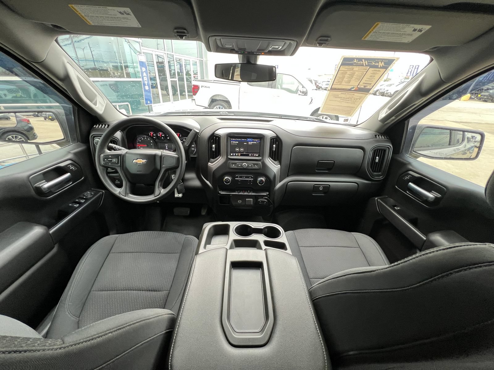 Used 2019 Chevrolet Silverado 1500 Custom w/ Custom Convenience Package AWD/4WD image 17