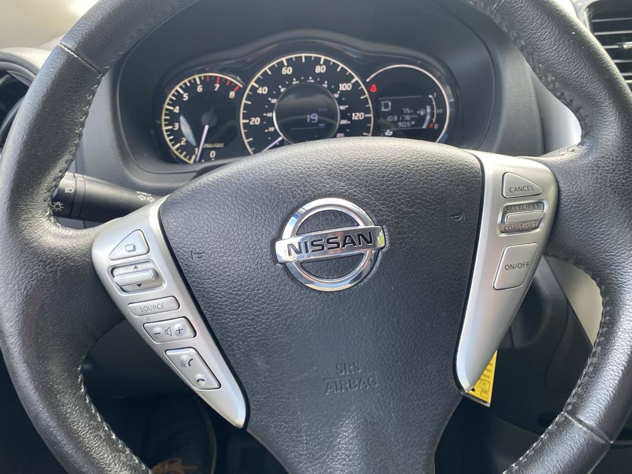 Used 2015 Nissan Versa Note SV FWD image 14