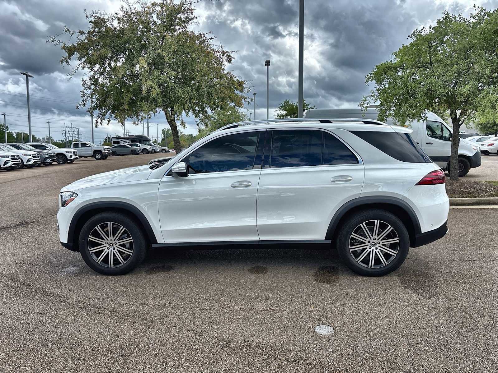 Used 2025 Mercedes-Benz GLE 350 4MATIC image 5