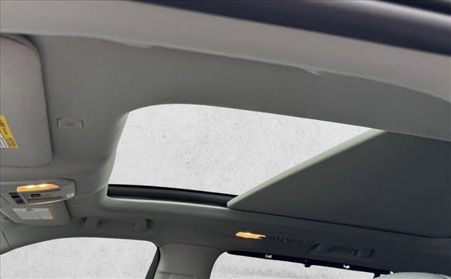 Certified 2025 Toyota Highlander Platinum image 11