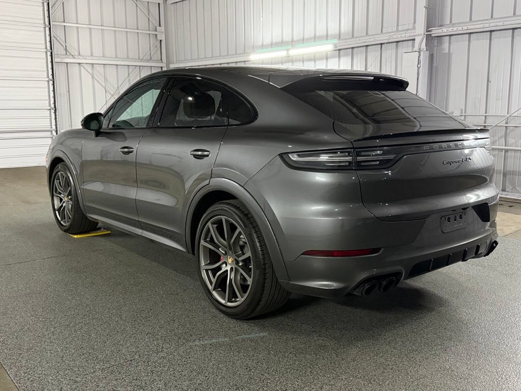 Used 2022 Porsche Cayenne GTS AWD/4WD image 13
