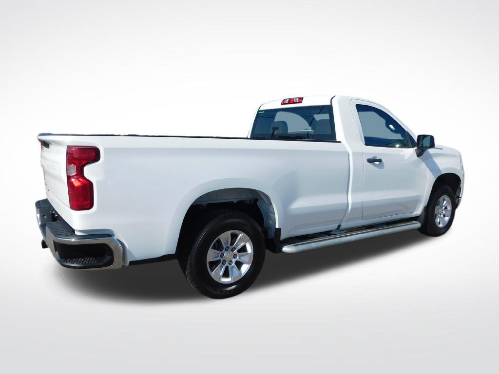 Used 2025 Chevrolet Silverado 1500 W/T RWD image 3