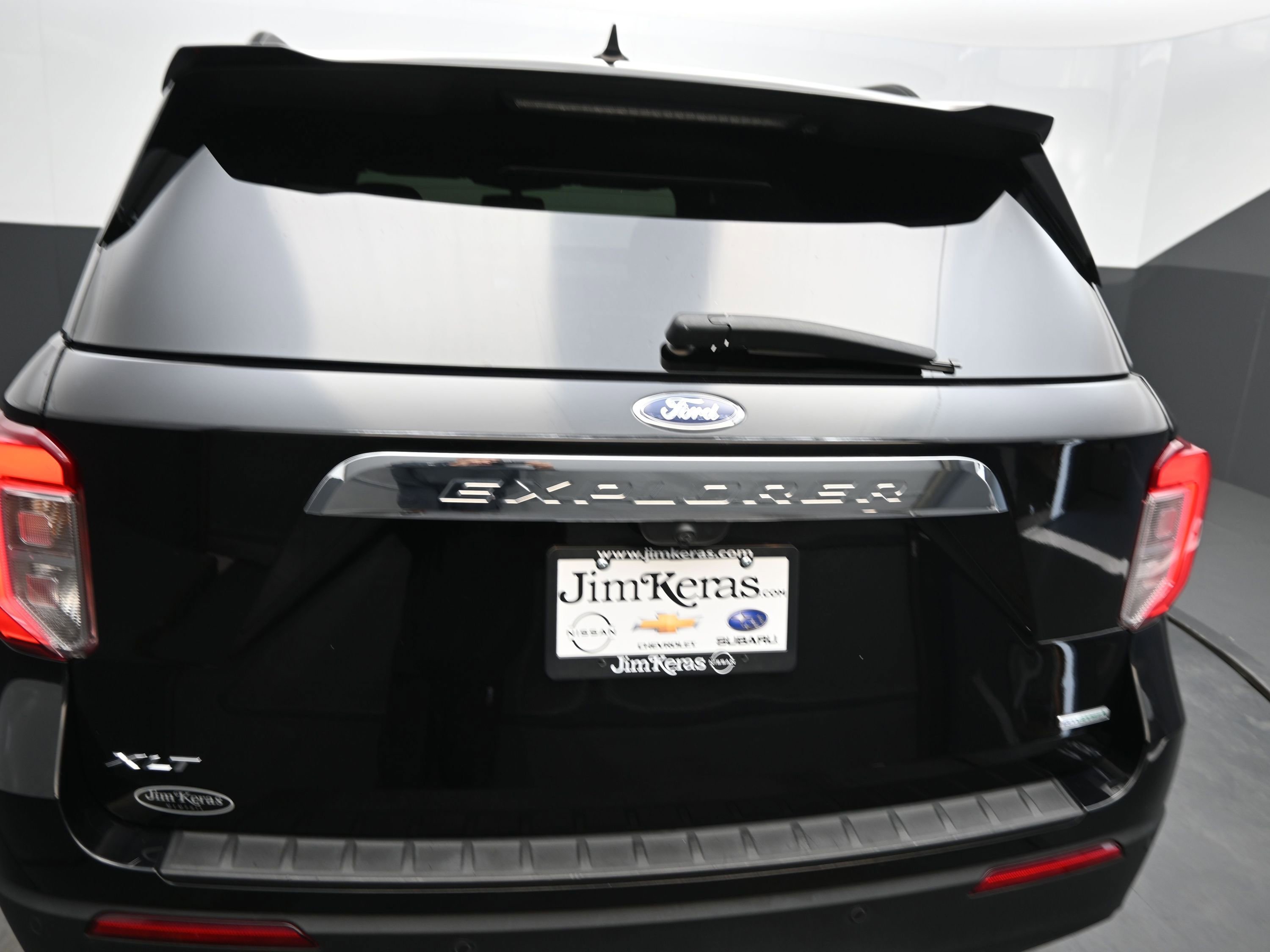 Used 2020 Ford Explorer XLT w/ Class III Trailer Tow Package image 15