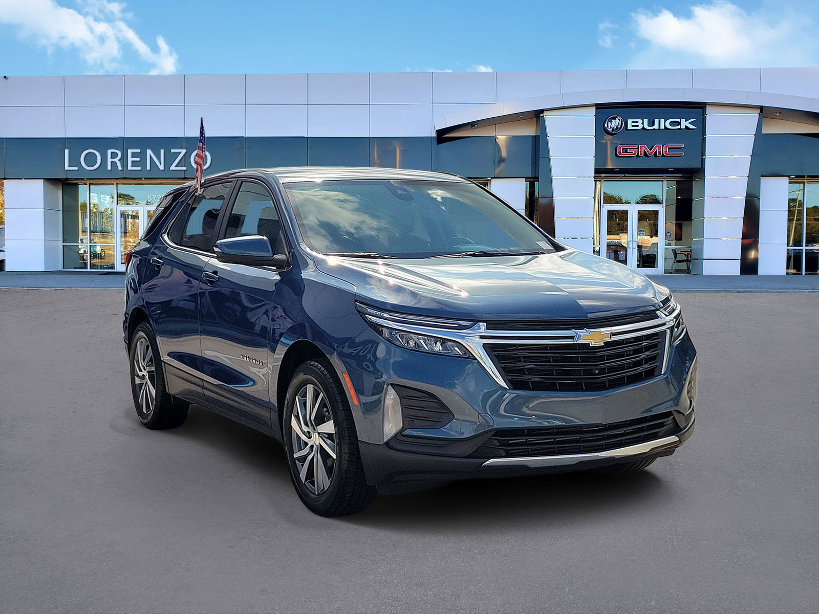 Used 2024 Chevrolet Equinox LT FWD image 3