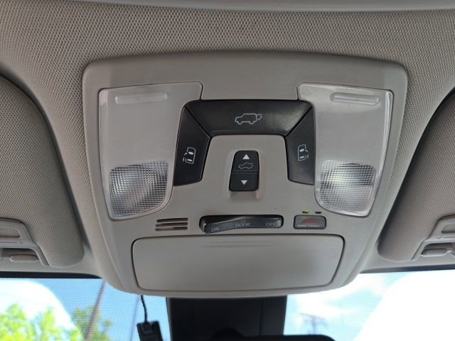 Used 2020 Toyota Sienna XLE w/ XLE Navigation Package AWD/4WD image 28