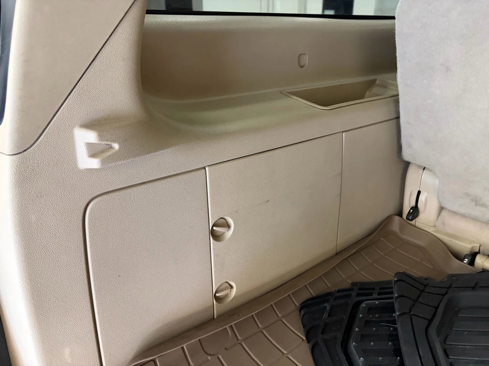 Used 2012 GMC Yukon XL Denali image 29