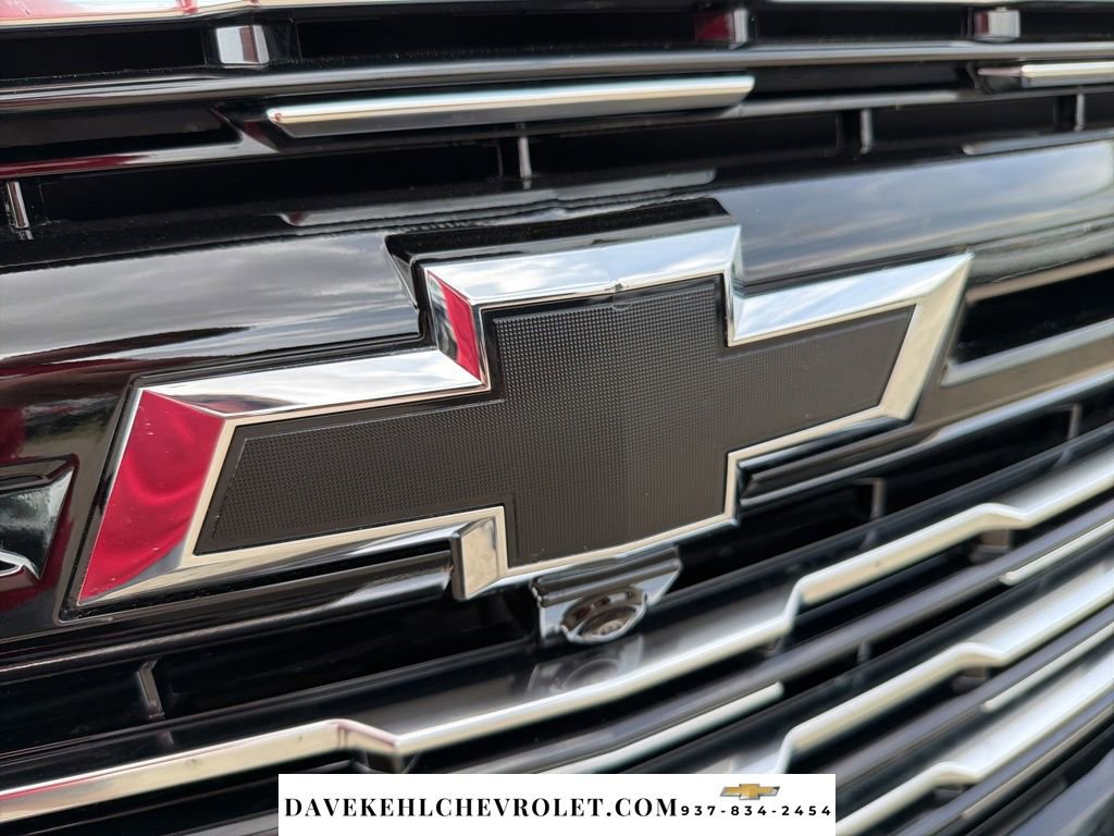 Used 2025 Chevrolet Suburban High Country w/ Sun And Tow Package AWD/4WD image 39