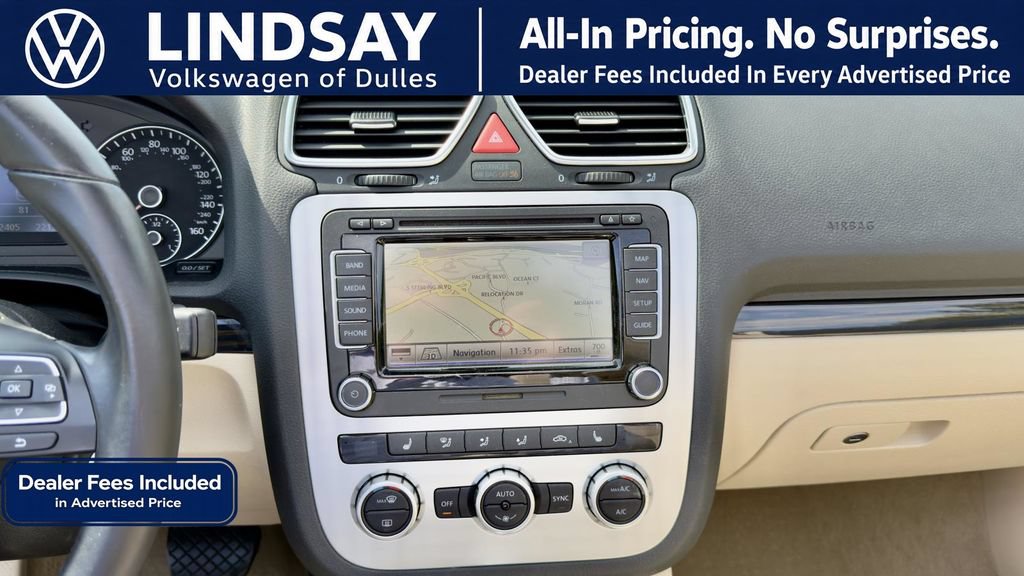 Used 2014 Volkswagen Eos Executive FWD image 17
