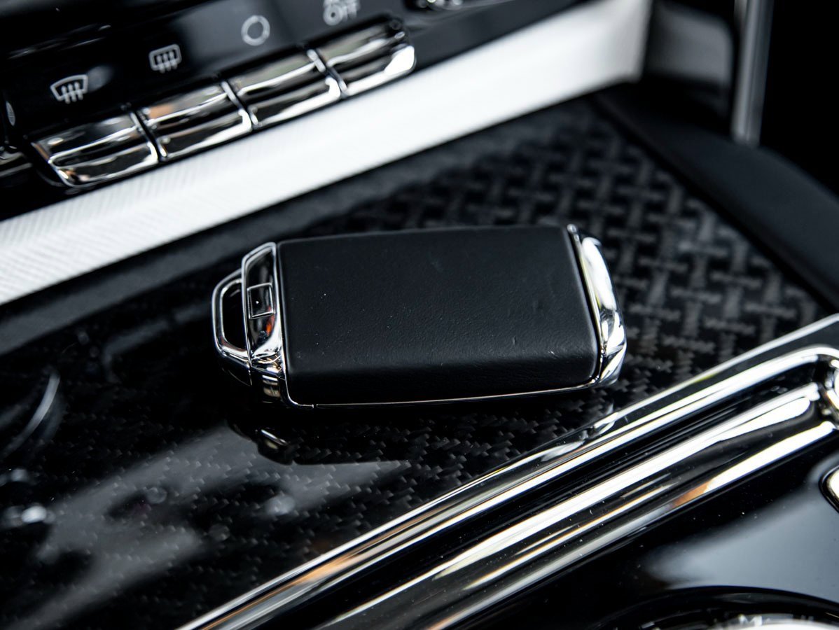 Used 2024 Rolls-Royce Cullinan Black Badge w/ Driver's Package image 13