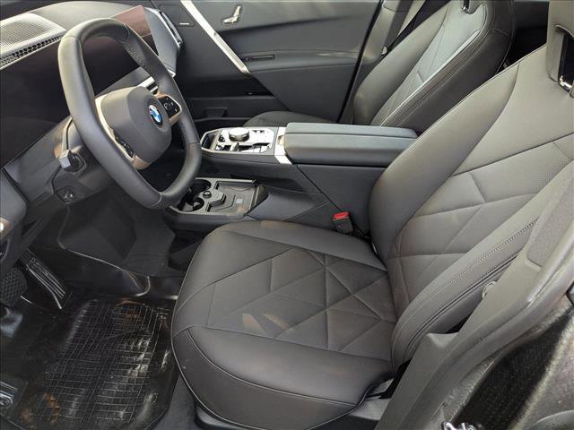New 2026 BMW iX xDrive45 w/ Premium Package image 4