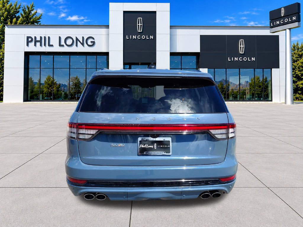 New 2026 Lincoln Aviator AWD w/ Jet Appearance Package image 6