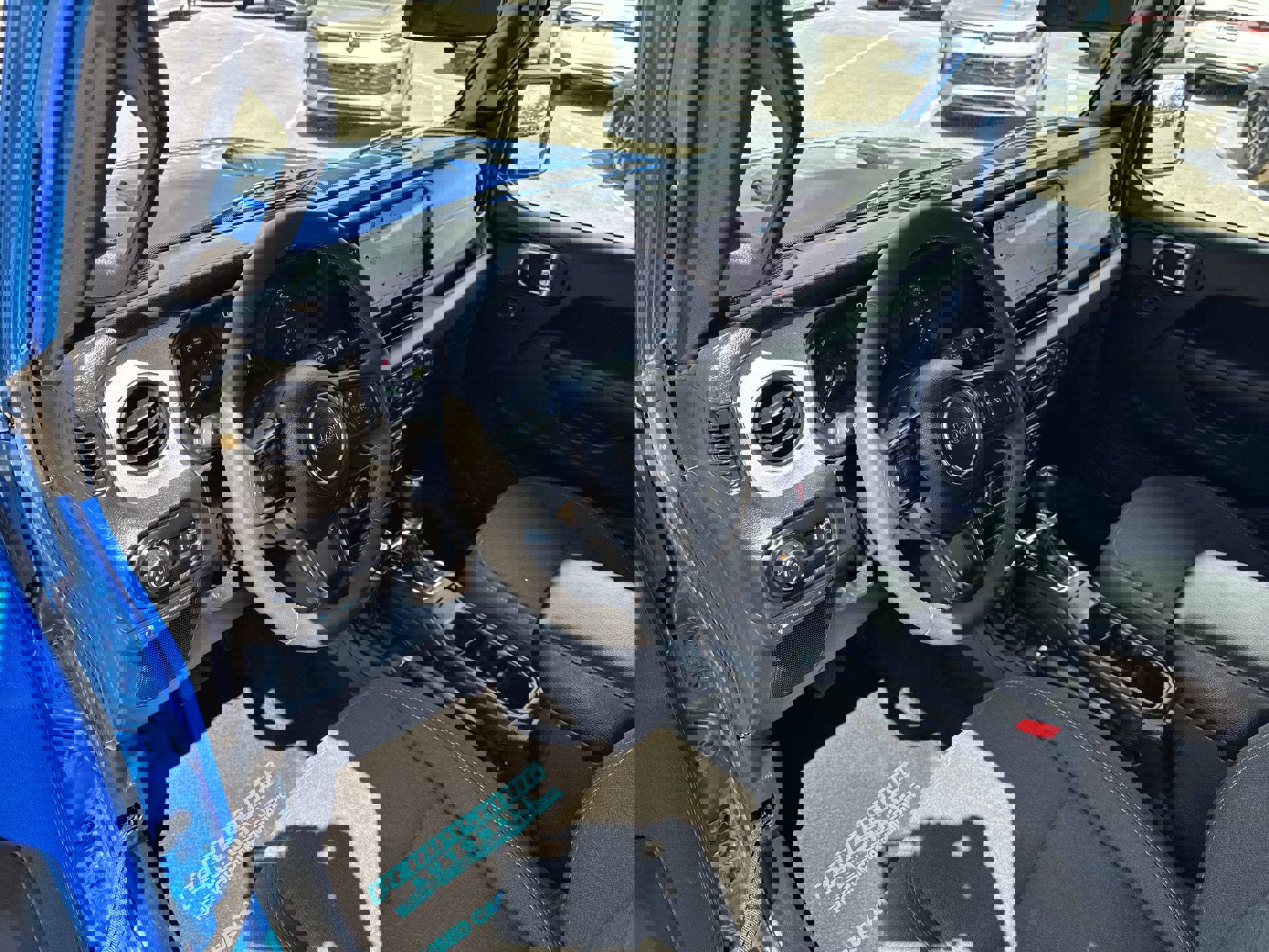 Used 2024 Jeep Wrangler Unlimited w/ Convenience Group image 10