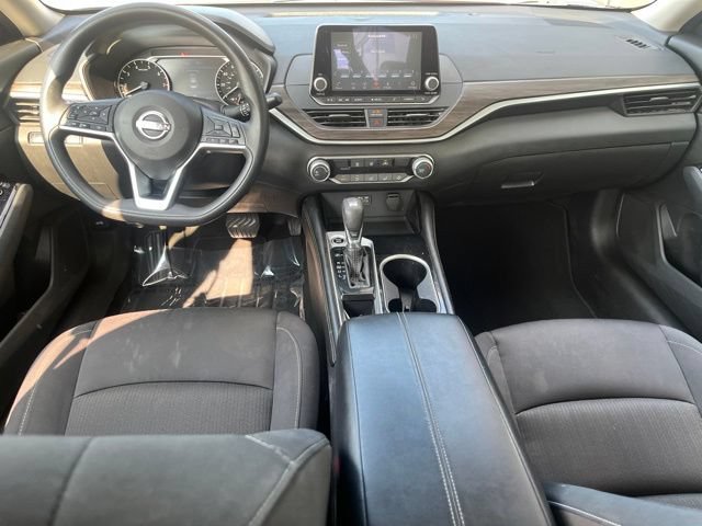 Used 2023 Nissan Altima 2.5 SV FWD image 12